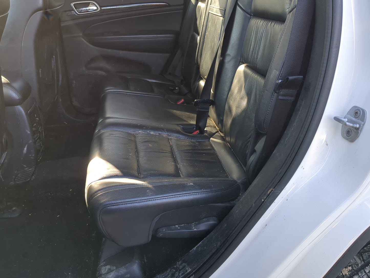 2011 Jeep Grand Cherokee Rear Seat Oem - Oemusedautoparts1.com