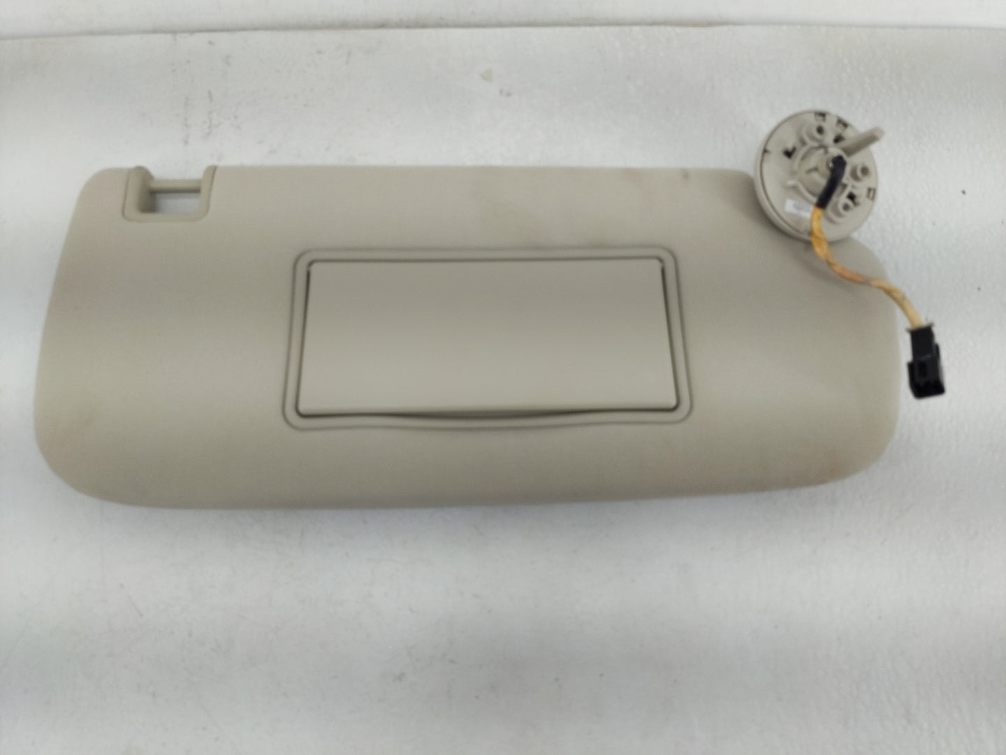 2011-2013 Jeep Grand Cherokee Sun Visor Shade Replacement Passenger Right Mirror Fits OEM Used Auto Parts - Oemusedautoparts