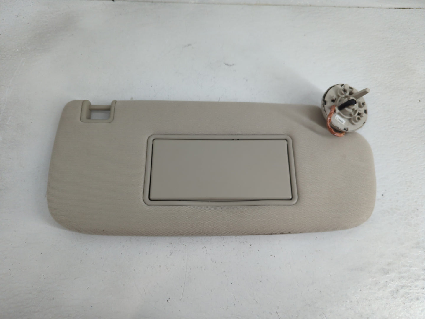 2011-2013 Jeep Grand Cherokee Sun Visor Shade Replacement Passenger Right Mirror Fits OEM Used Auto Parts - Oemusedautoparts