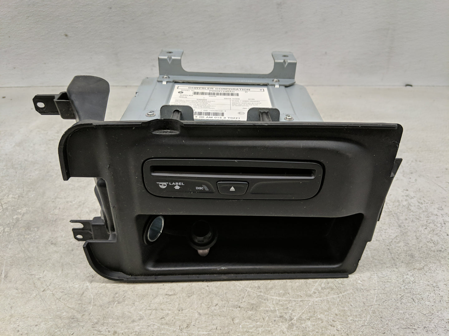 2011-2011 Jeep Grand Cherokee Radio Control Panel - Oemusedautoparts1.com