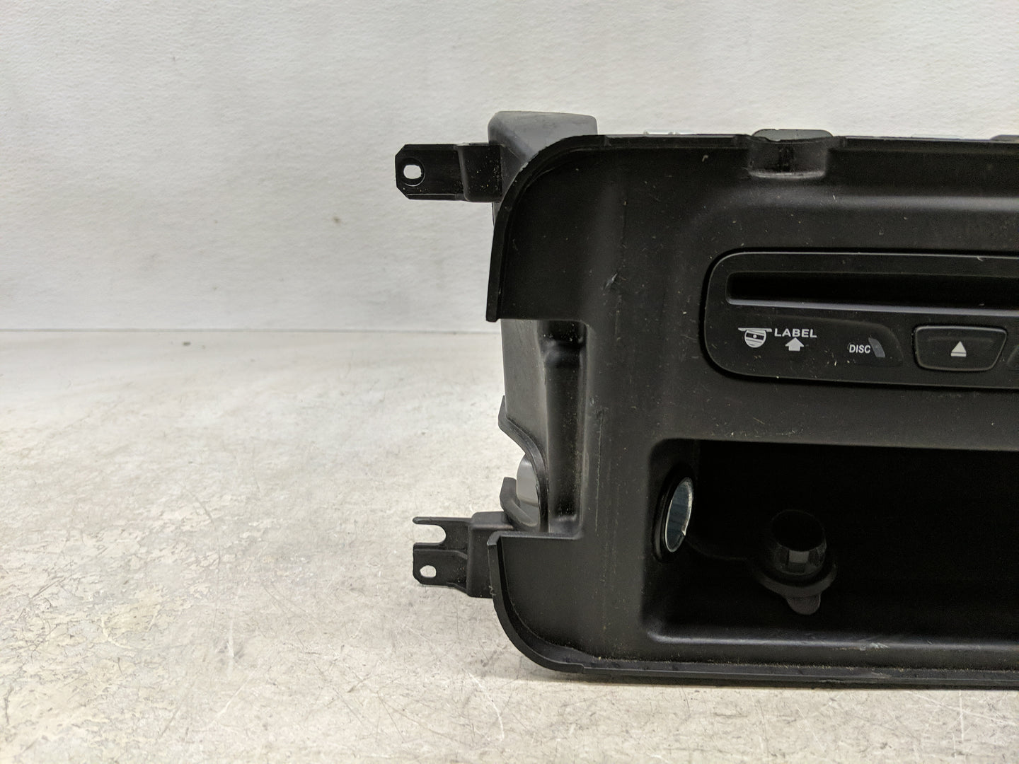 2011-2011 Jeep Grand Cherokee Radio Control Panel - Oemusedautoparts1.com