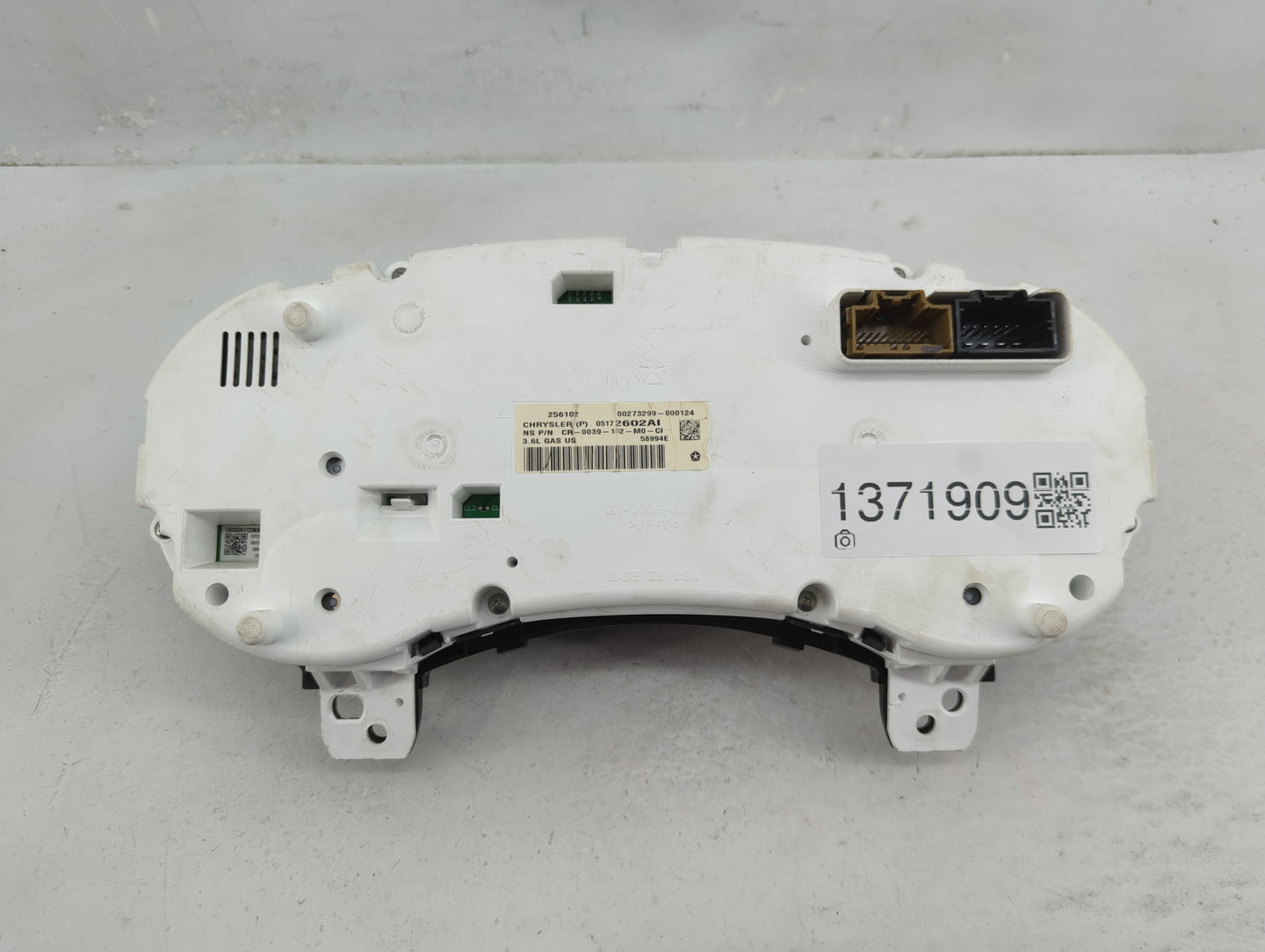 2011 Jeep Grand Cherokee Instrument Cluster Speedometer Gauges P/N:05172602AI Fits OEM Used Auto Parts - Oemusedautoparts1.c