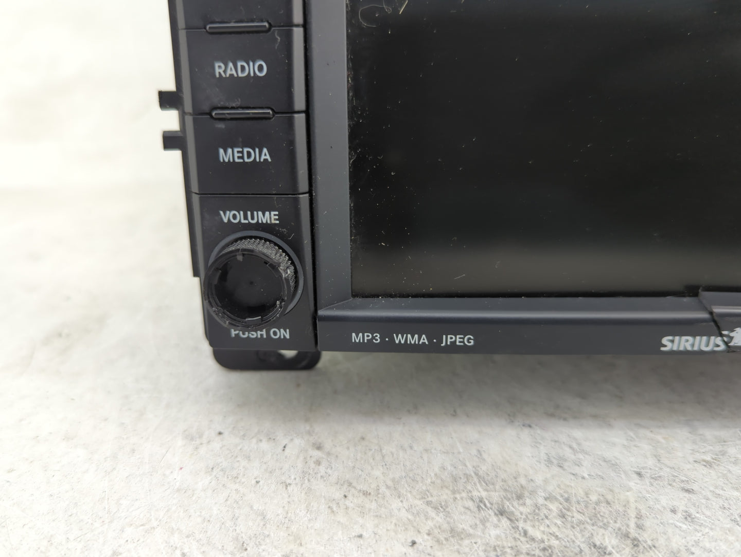 2011 Jeep Grand Cherokee Radio AM FM Cd Player Receiver Replacement P/N:P05064685AI Fits OEM Used Auto Parts - Oemusedautopa
