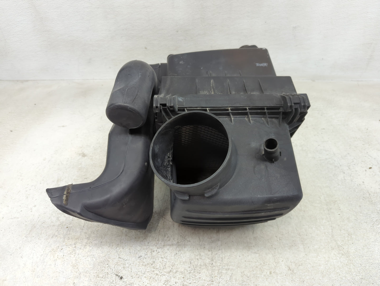 2011-2022 Jeep Grand Cherokee Air Cleaner Intake-duct Hose Tube - Oemusedautoparts1.com
