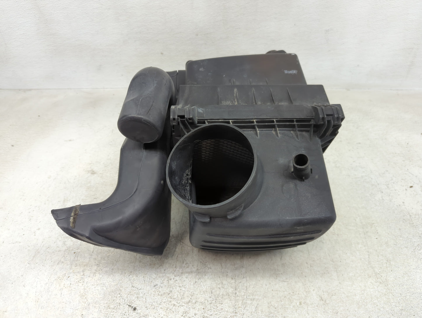 2011-2022 Jeep Grand Cherokee Air Cleaner Intake-duct Hose Tube - Oemusedautoparts1.com