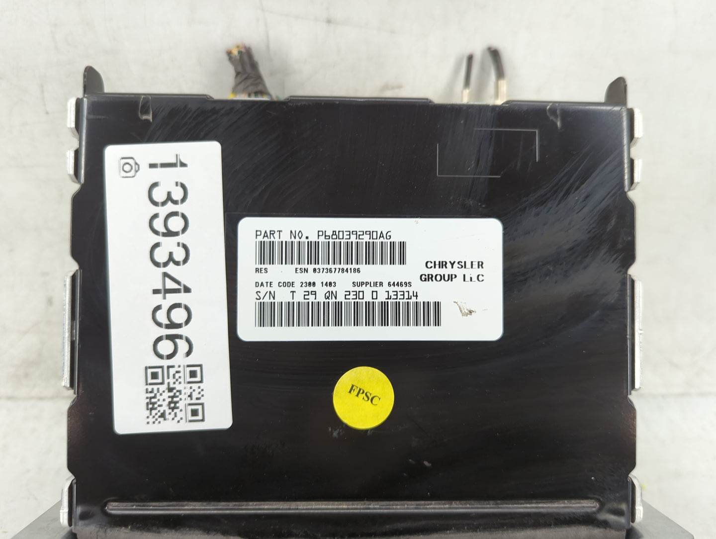 2011 Jeep Grand Cherokee Radio AM FM Cd Player Receiver Replacement P/N:P68039290AG Fits OEM Used Auto Parts - Oemusedautopa