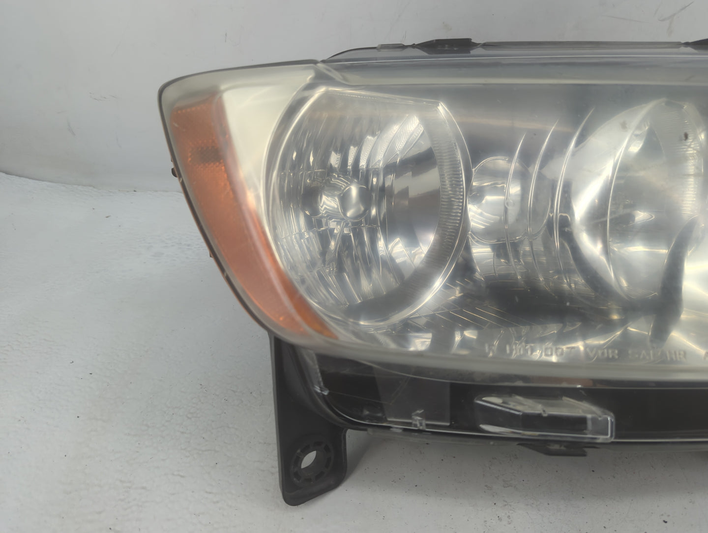2011 Jeep Grand Cherokee Passenger Right Oem Head Light Headlight Lamp - Oemusedautoparts1.com
