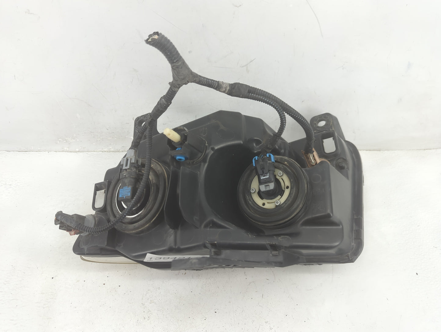 2011 Jeep Grand Cherokee Passenger Right Oem Head Light Headlight Lamp - Oemusedautoparts1.com