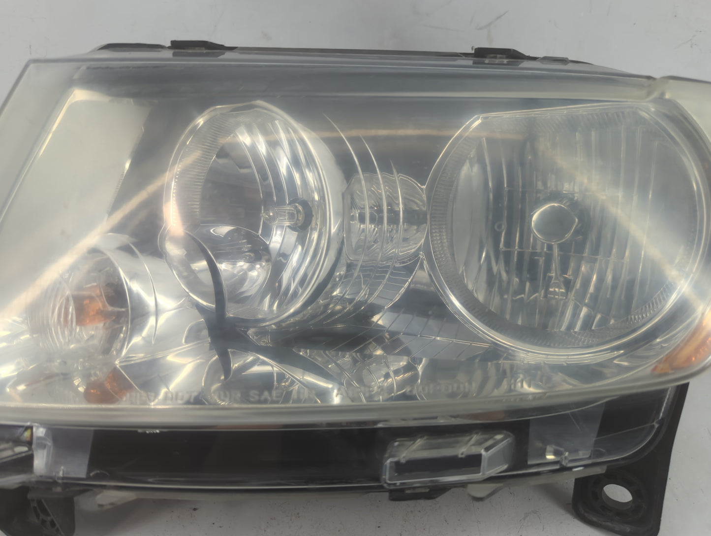 2011-2011 Jeep Grand Cherokee Driver Left Oem Head Light Headlight Lamp - Oemusedautoparts1.com