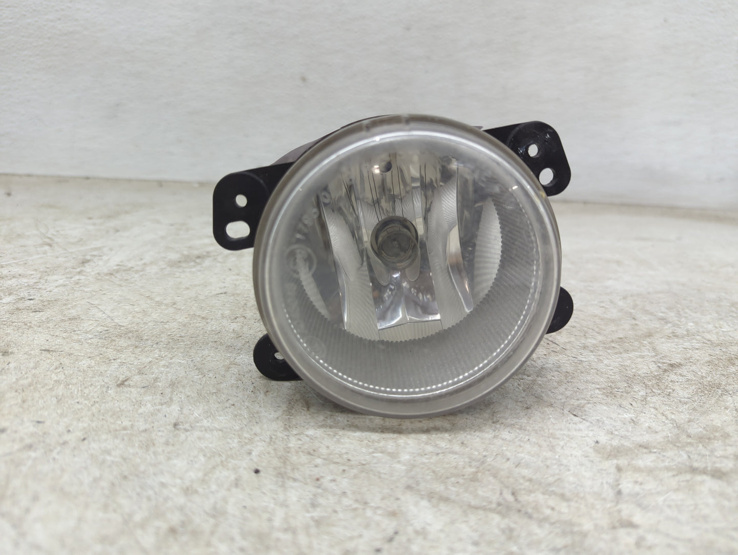 2011-2013 Jeep Grand Cherokee Passenger Right Oem Front Light Lamp - Oemusedautoparts1.com