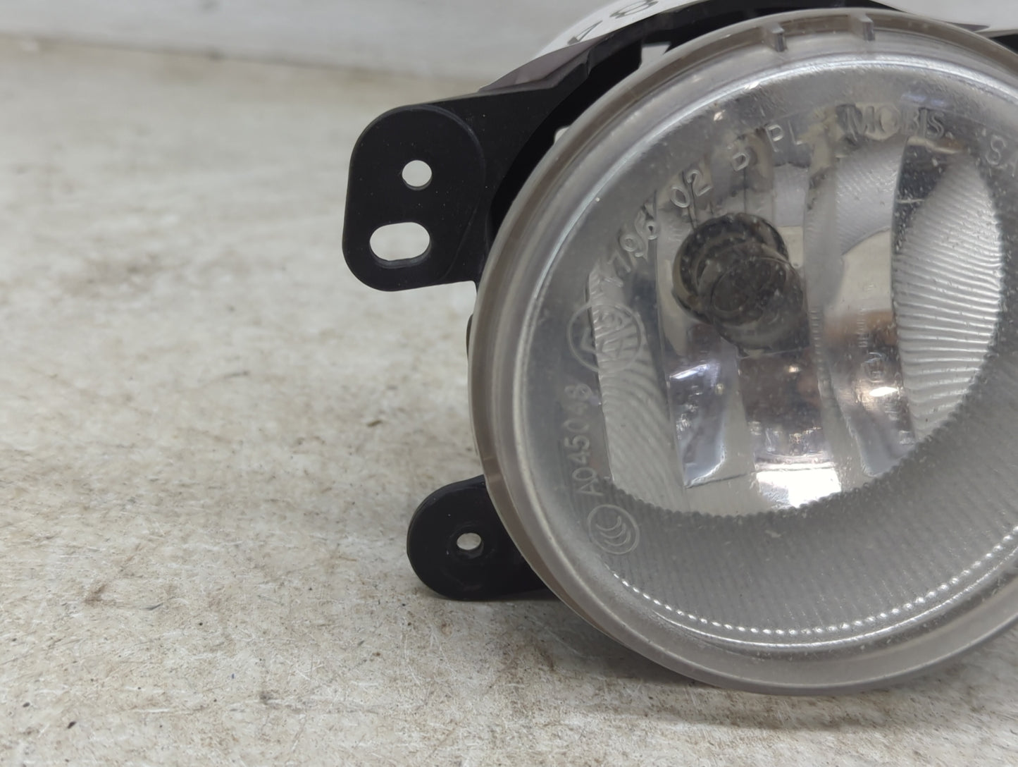2011-2013 Jeep Grand Cherokee Passenger Right Oem Front Light Lamp - Oemusedautoparts1.com
