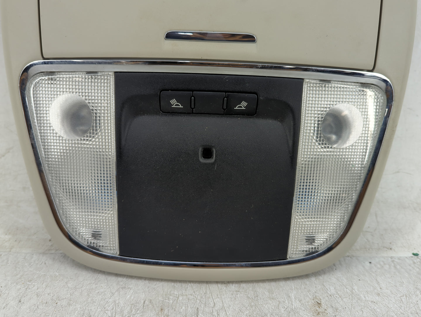 2011-2022 Jeep Grand Cherokee Overhead Roof Console 1410425 - Oemusedautoparts1.com