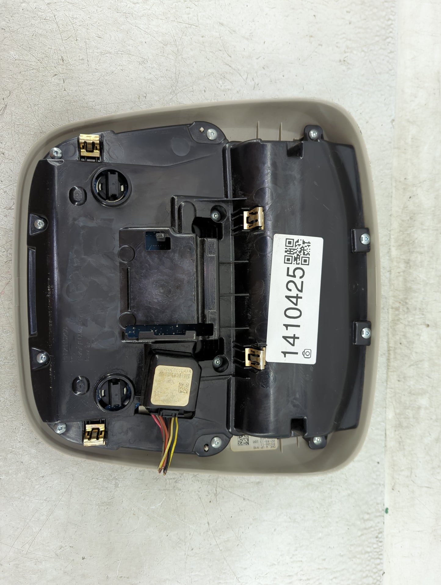 2011-2022 Jeep Grand Cherokee Overhead Roof Console 1410425 - Oemusedautoparts1.com