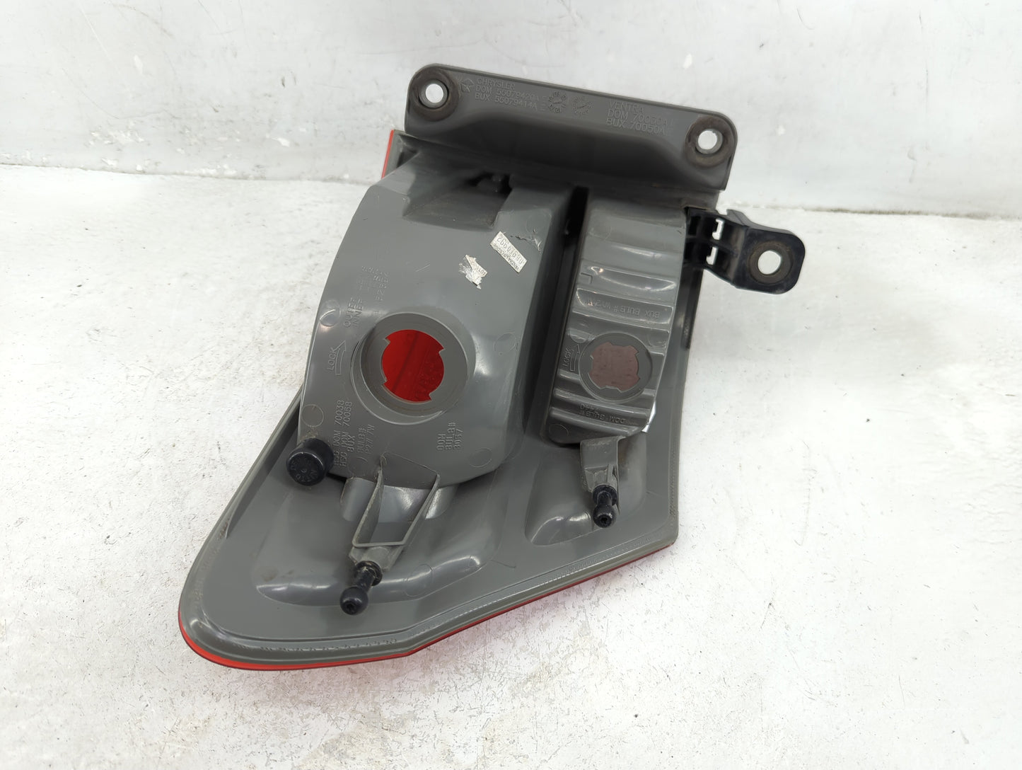 2011 Jeep Grand Cherokee Tail Light Assembly Passenger Right OEM P/N:70058 70038 Fits OEM Used Auto Parts - Oemusedautoparts