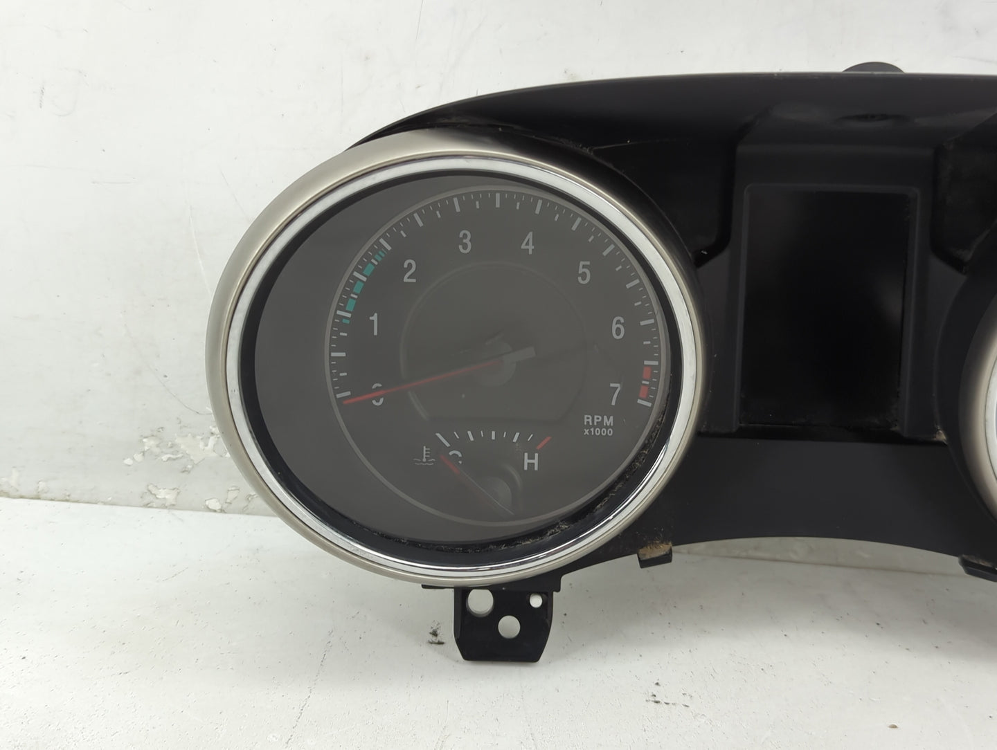 2011 Jeep Grand Cherokee Instrument Cluster Speedometer Gauges P/N:56046428AC Fits OEM Used Auto Parts - Oemusedautoparts1.c