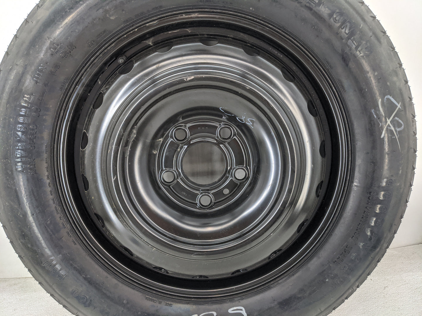 2011-2022 Jeep Grand Cherokee Spare Donut Tire Wheel Rim Oem - Oemusedautoparts1.com