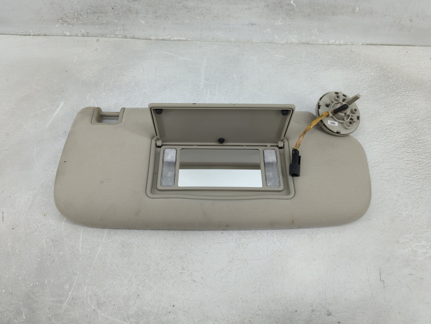 2011-2013 Jeep Grand Cherokee Sun Visor Shade Replacement Passenger Right Mirror Fits OEM Used Auto Parts - Oemusedautoparts