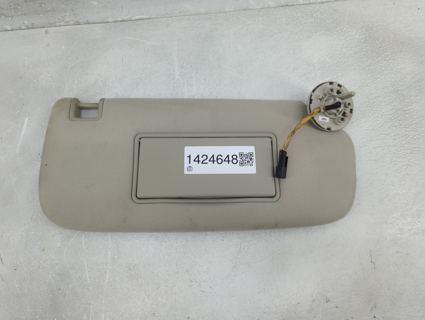 2011-2013 Jeep Grand Cherokee Sun Visor Shade Replacement Passenger Right Mirror Fits OEM Used Auto Parts - Oemusedautoparts