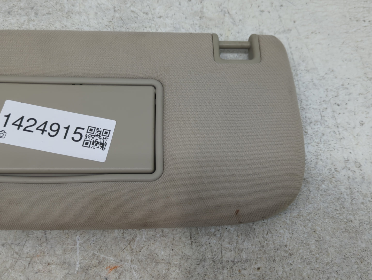 2011-2013 Jeep Grand Cherokee Sun Visor Shade Replacement Driver Left Mirror Fits OEM Used Auto Parts - Oemusedautoparts1.co