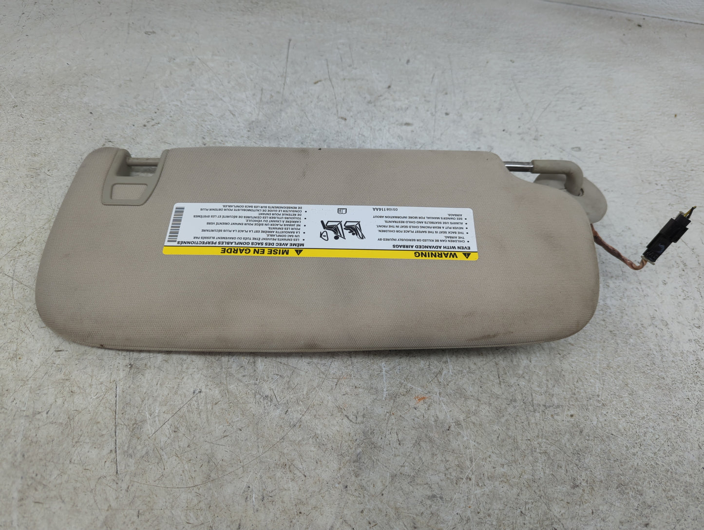 2011-2013 Jeep Grand Cherokee Sun Visor Shade Replacement Driver Left Mirror Fits OEM Used Auto Parts - Oemusedautoparts1.co