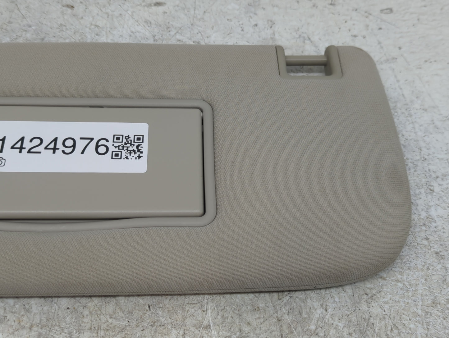 2011-2013 Jeep Grand Cherokee Sun Visor Shade Replacement Driver Left Mirror Fits OEM Used Auto Parts - Oemusedautoparts1.co