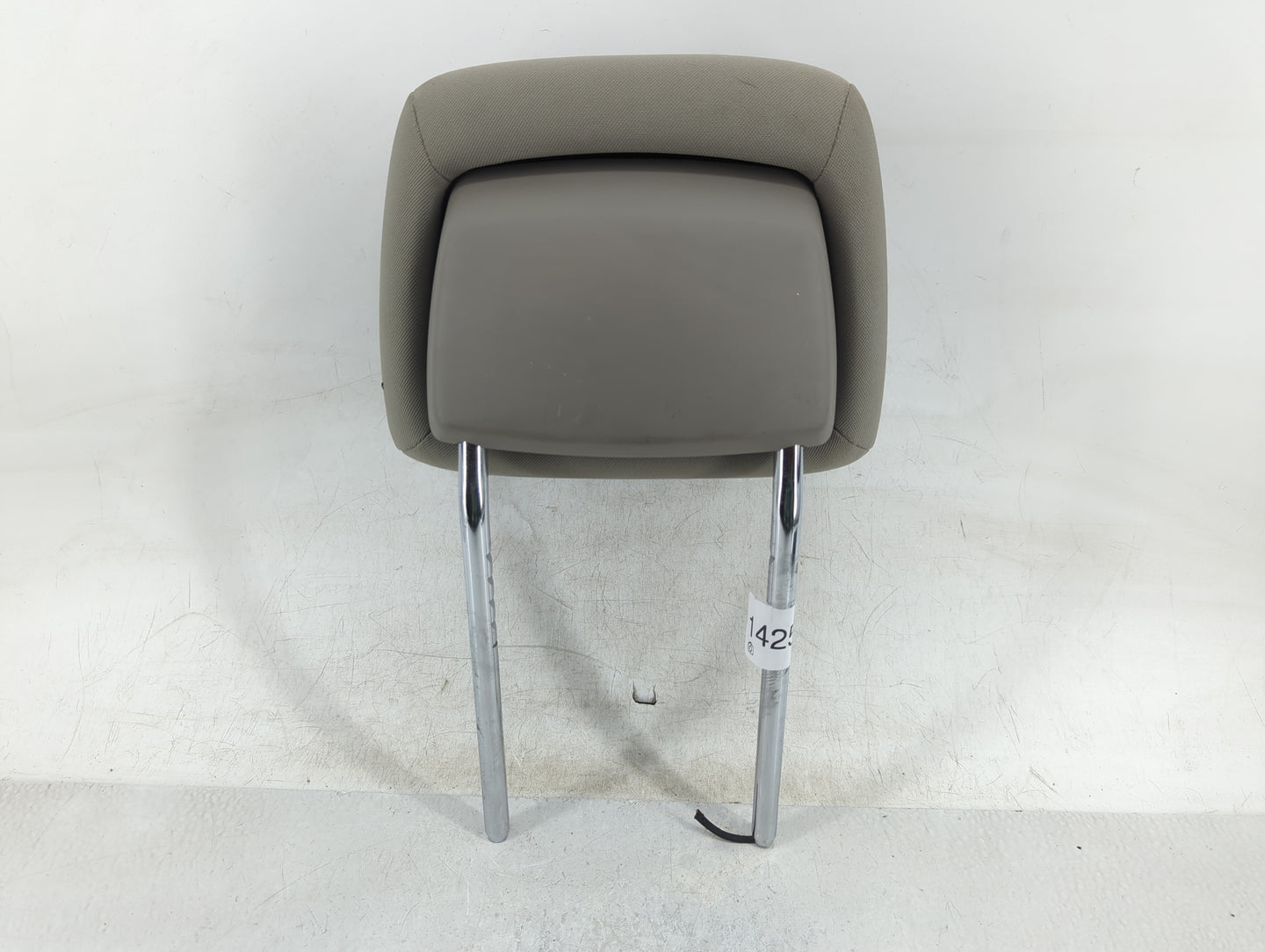 2011 Jeep Grand Cherokee Headrest Head Rest Front Driver Seat Gray - Oemusedautoparts1.com