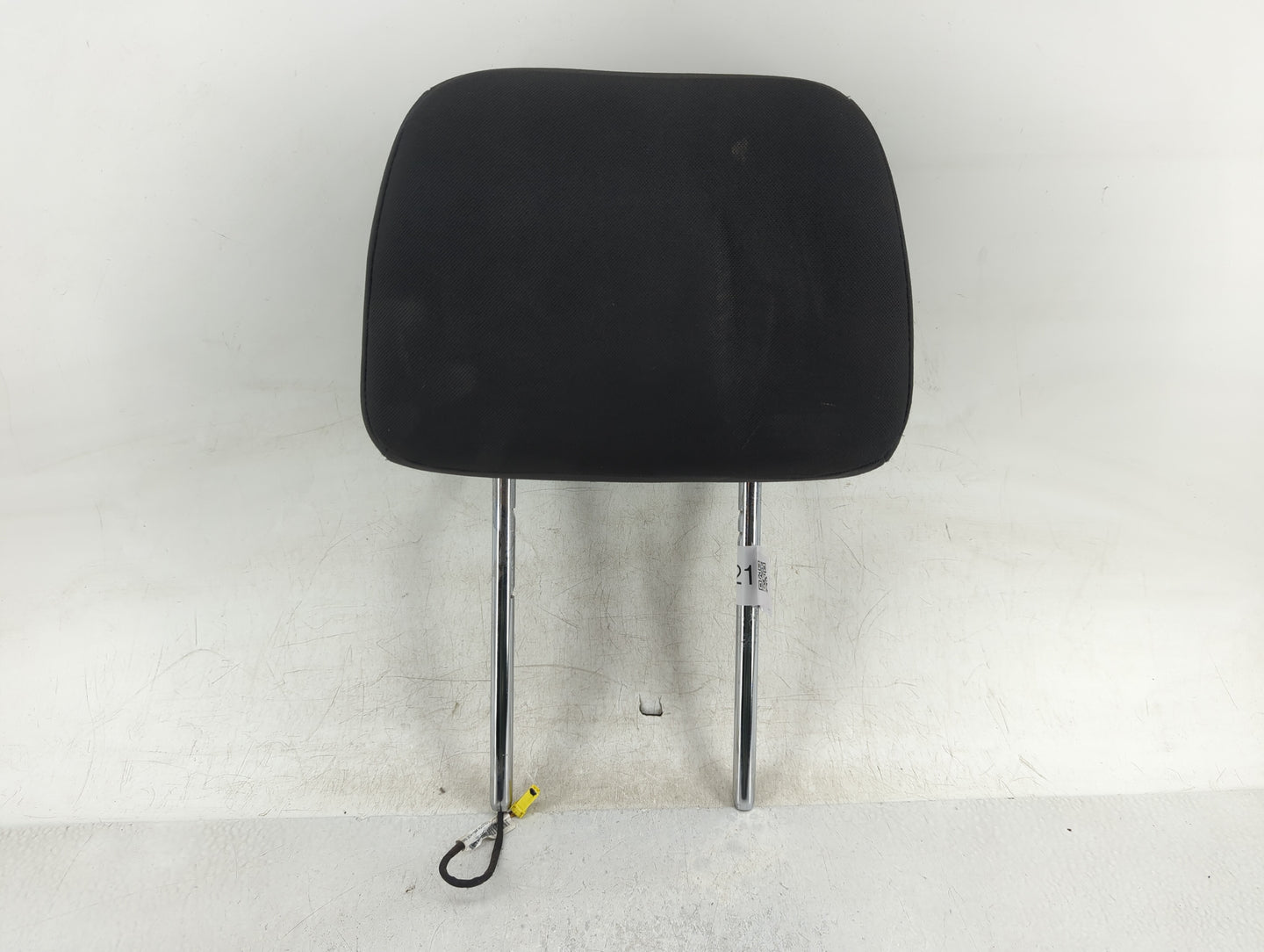 2011 Jeep Grand Cherokee Headrest Head Rest Rear Seat Fits OEM Used Auto Parts - Oemusedautoparts1.com