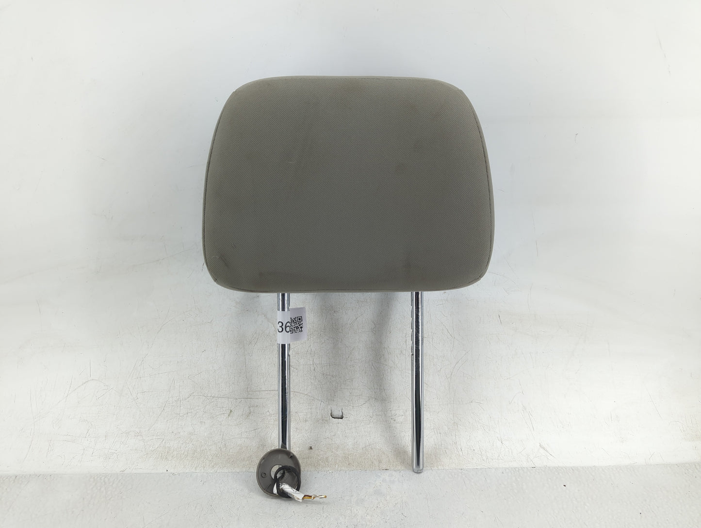 2011 Jeep Grand Cherokee Headrest Head Rest Front Driver Seat Gray - Oemusedautoparts1.com