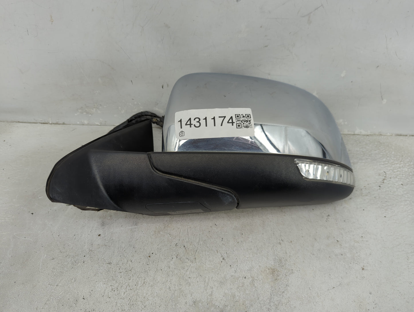 2011-2018 Jeep Grand Cherokee Driver Left Side View Power Door Mirror - Oemusedautoparts1.com