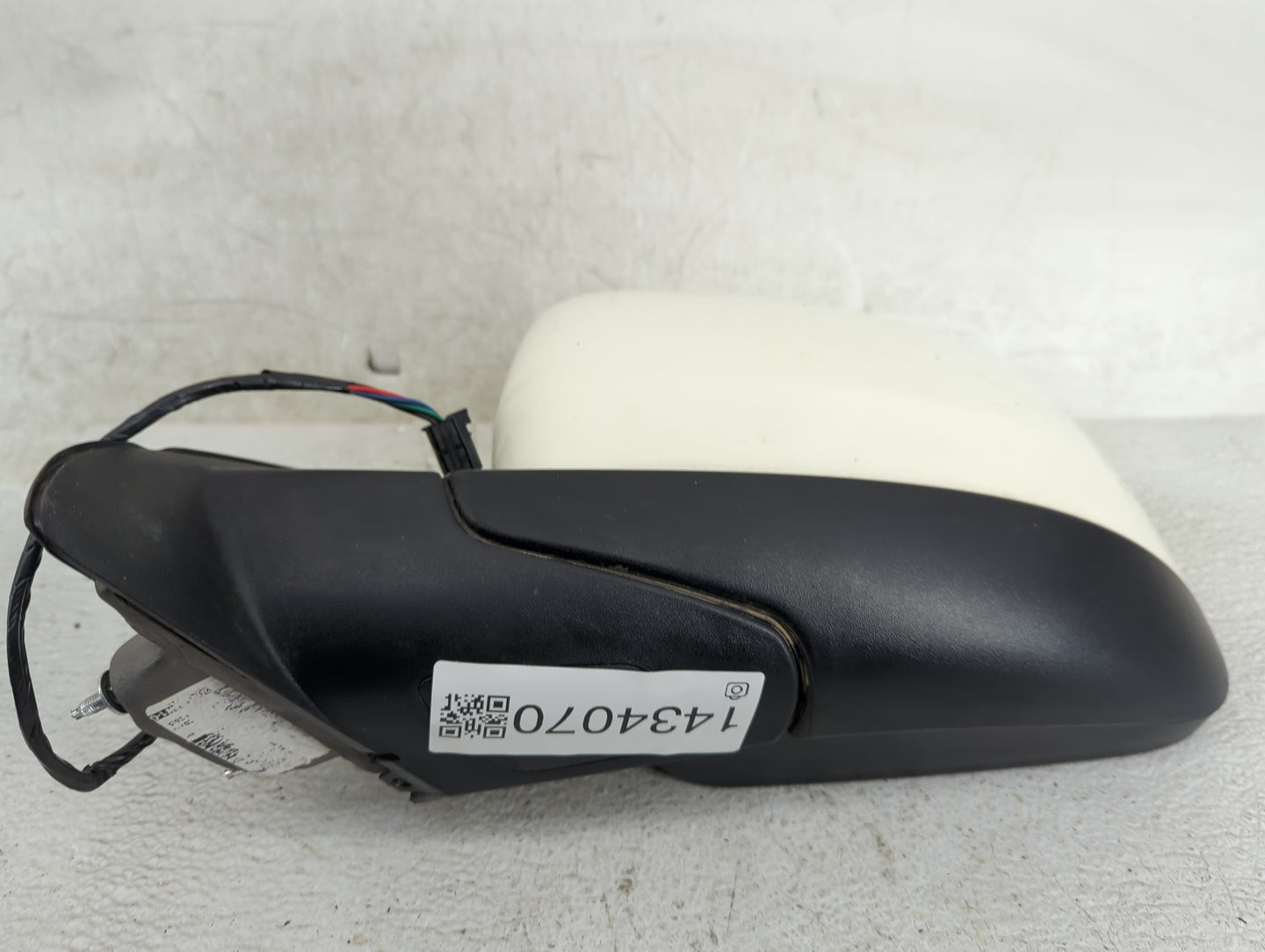 2011-2022 Jeep Grand Cherokee Driver Side View Mirror - Left Door Mirror OEM Used - Oemusedautoparts1.com