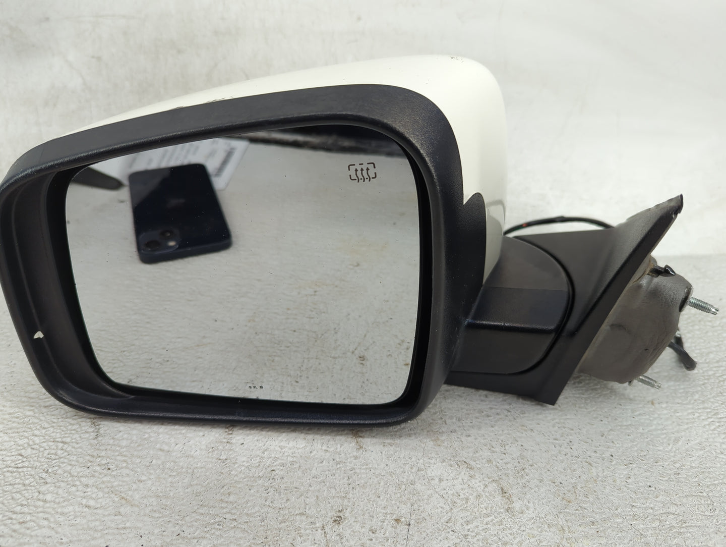 2011-2022 Jeep Grand Cherokee Driver Side View Mirror - Left Door Mirror OEM Used - Oemusedautoparts1.com