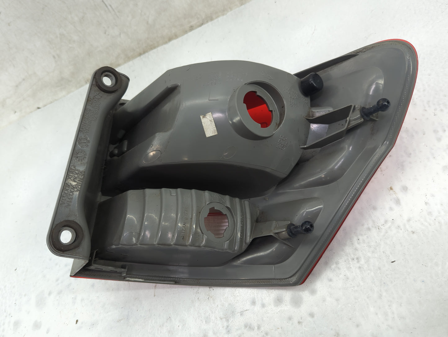 2011 Jeep Grand Cherokee Tail Light Assembly Driver Left OEM P/N:DOM 70031AE BUX 70051AE, DOM 70039, BUX 70059, DOM 7440 Fit