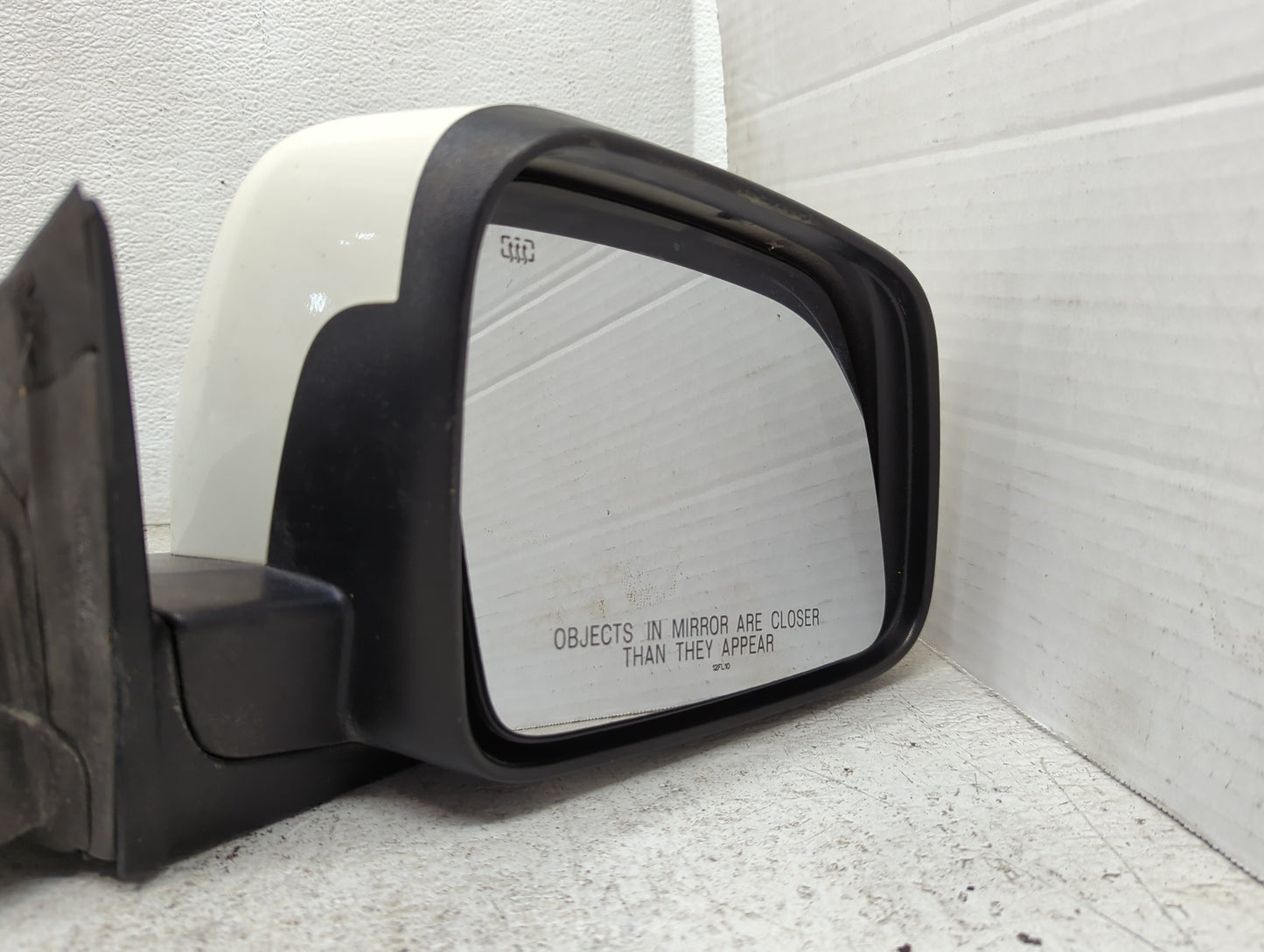 2011-2022 Jeep Grand Cherokee Passenger Side View Mirror - Right Door Mirror OEM Used - Oemusedautoparts1.com