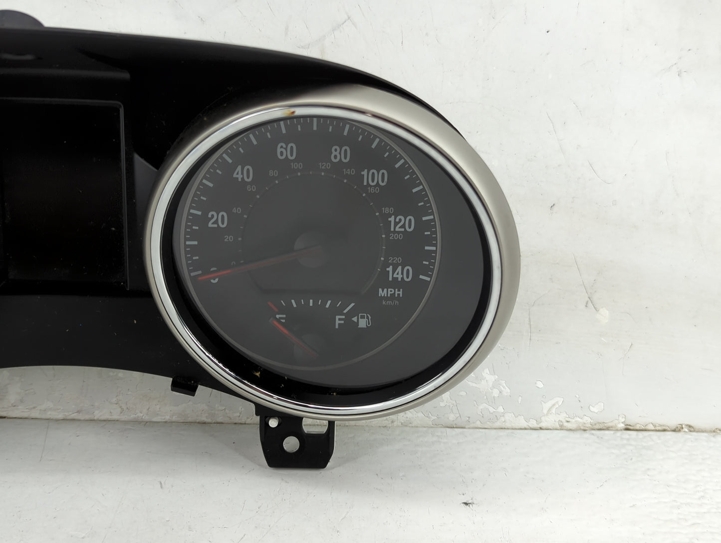 2011 Jeep Grand Cherokee Instrument Cluster Speedometer Gauges P/N:05172605AI CR-0039-101-M0-CI Miles: Fits OEM Used Auto Pa