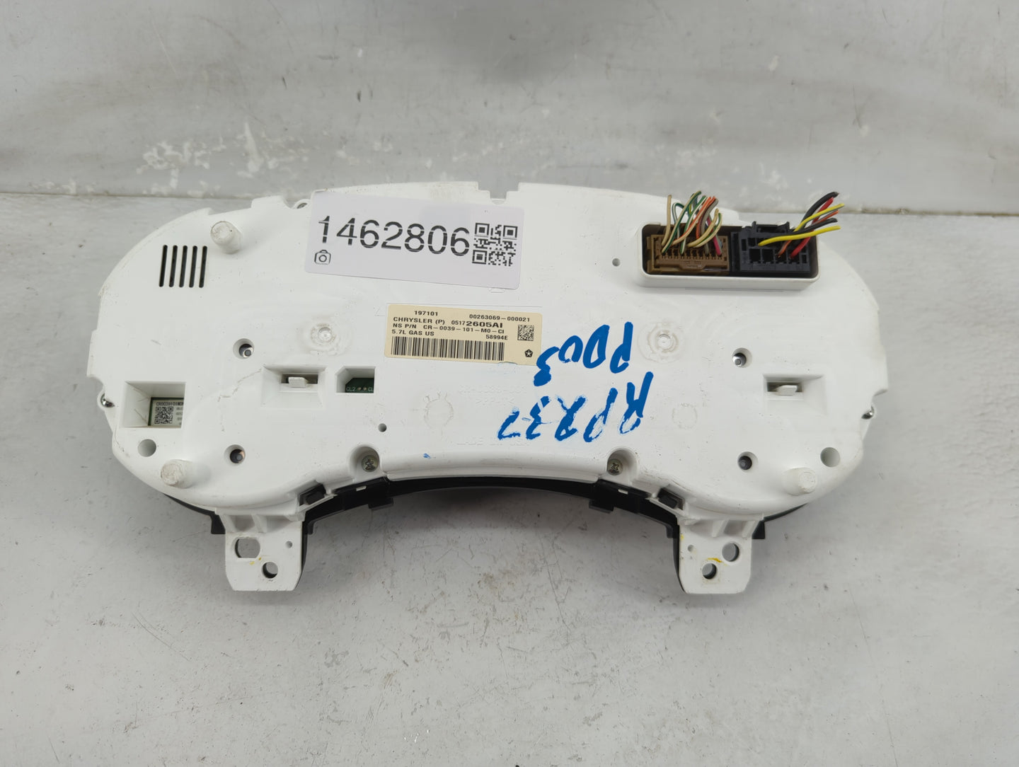 2011 Jeep Grand Cherokee Instrument Cluster Speedometer Gauges P/N:05172605AI CR-0039-101-M0-CI Miles: Fits OEM Used Auto Pa