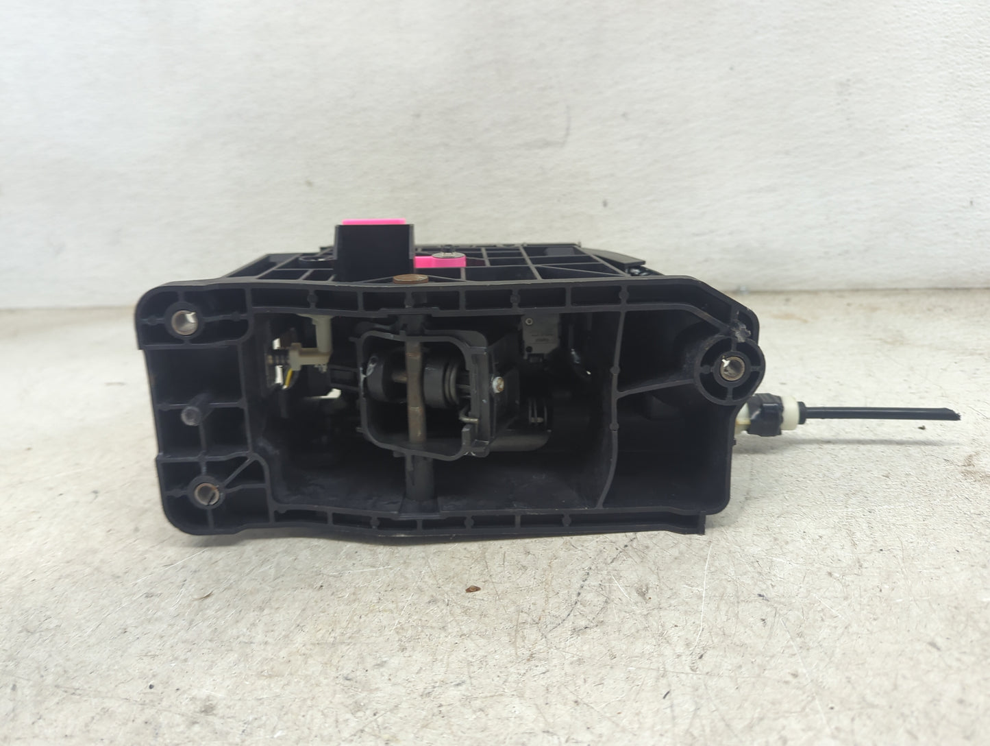2011 Jeep Grand Cherokee Floor Console Assembly Shifter - Oemusedautoparts1.com