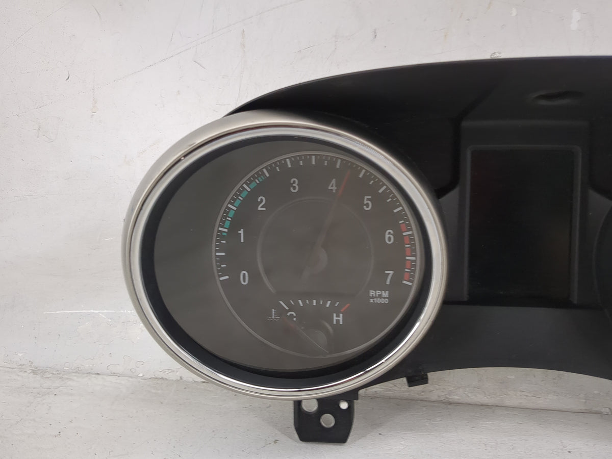 2011 Jeep Grand Cherokee Instrument Cluster Speedometer Gauges P/N:56046427AC CR-0039-201-M0-CC Miles: Fits OEM Used Auto Pa