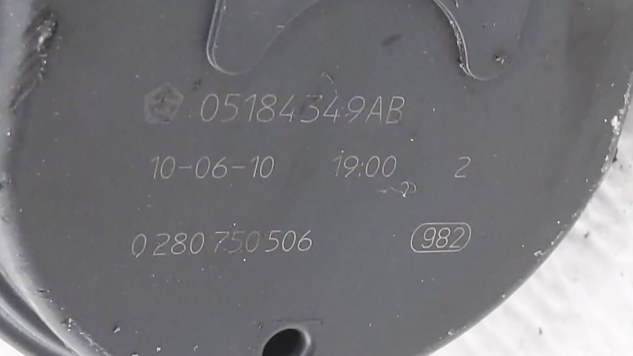 2011-2019 Jeep Grand Cherokee Throttle Body P/N:05184349AF 05184349AD Fits Fits 2011 2012 2013 2014 2015 2016 2017 2018 2019