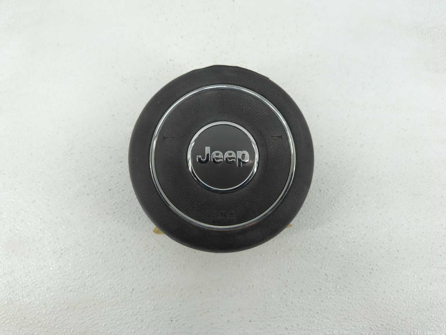 2011 Jeep Grand Cherokee Air Bag Driver Left Steering Wheel Mounted P/N:BAM-PT1-1722 Fits OEM Used Auto Parts - Oemusedautop