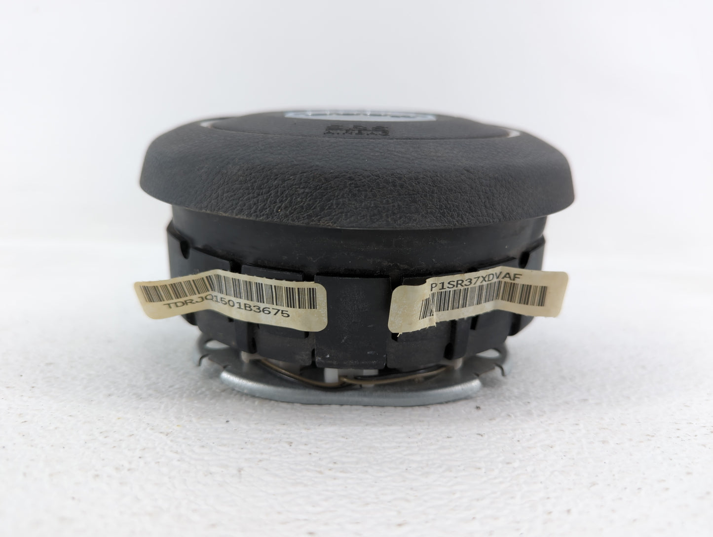 2011 Jeep Grand Cherokee Air Bag Driver Left Steering Wheel Mounted P/N:BAM-PT1-1722 Fits OEM Used Auto Parts - Oemusedautop