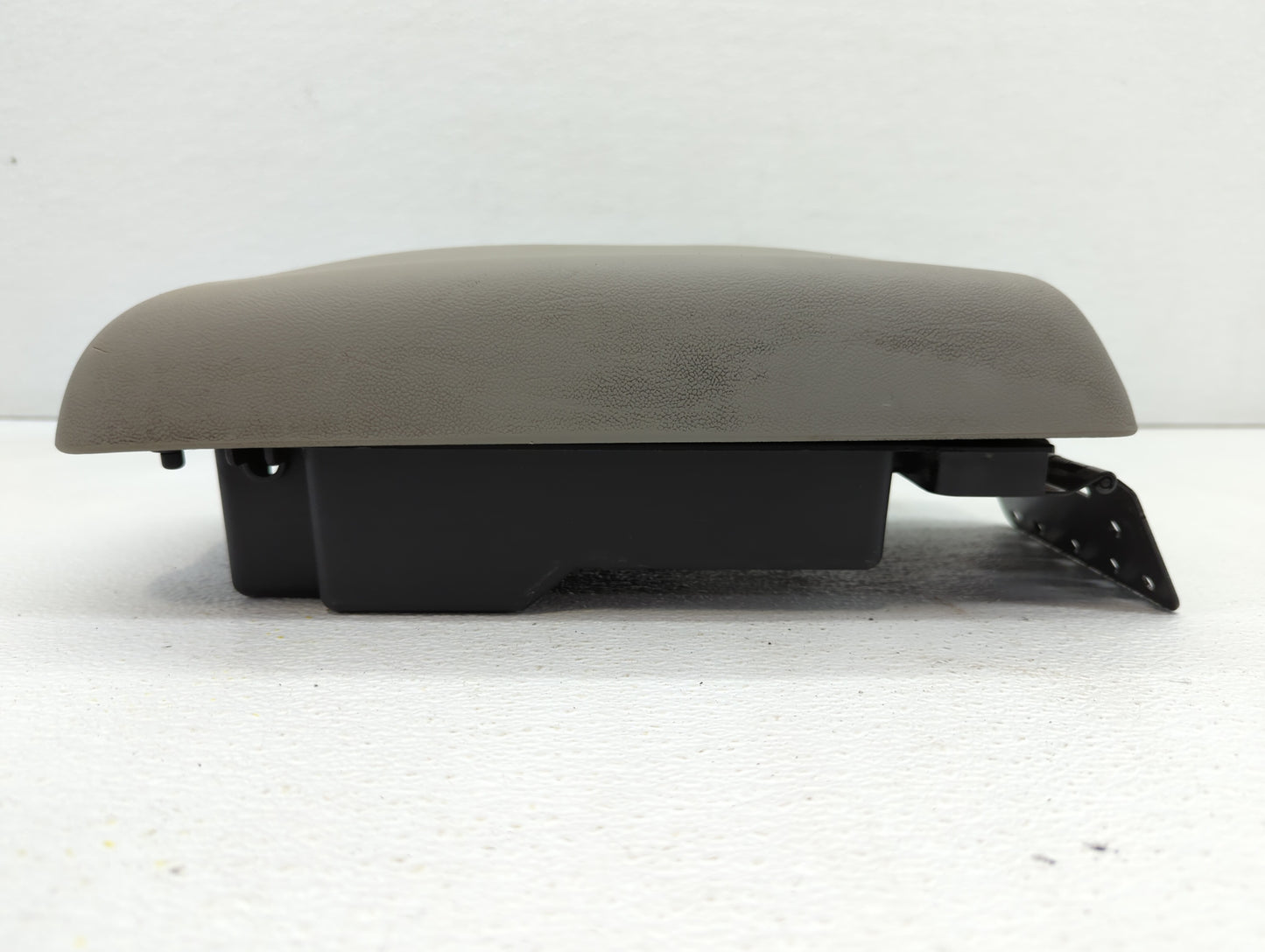 2011 Jeep Grand Cherokee Overhead Roof Console Interior Dome Light - Oemusedautoparts1.com