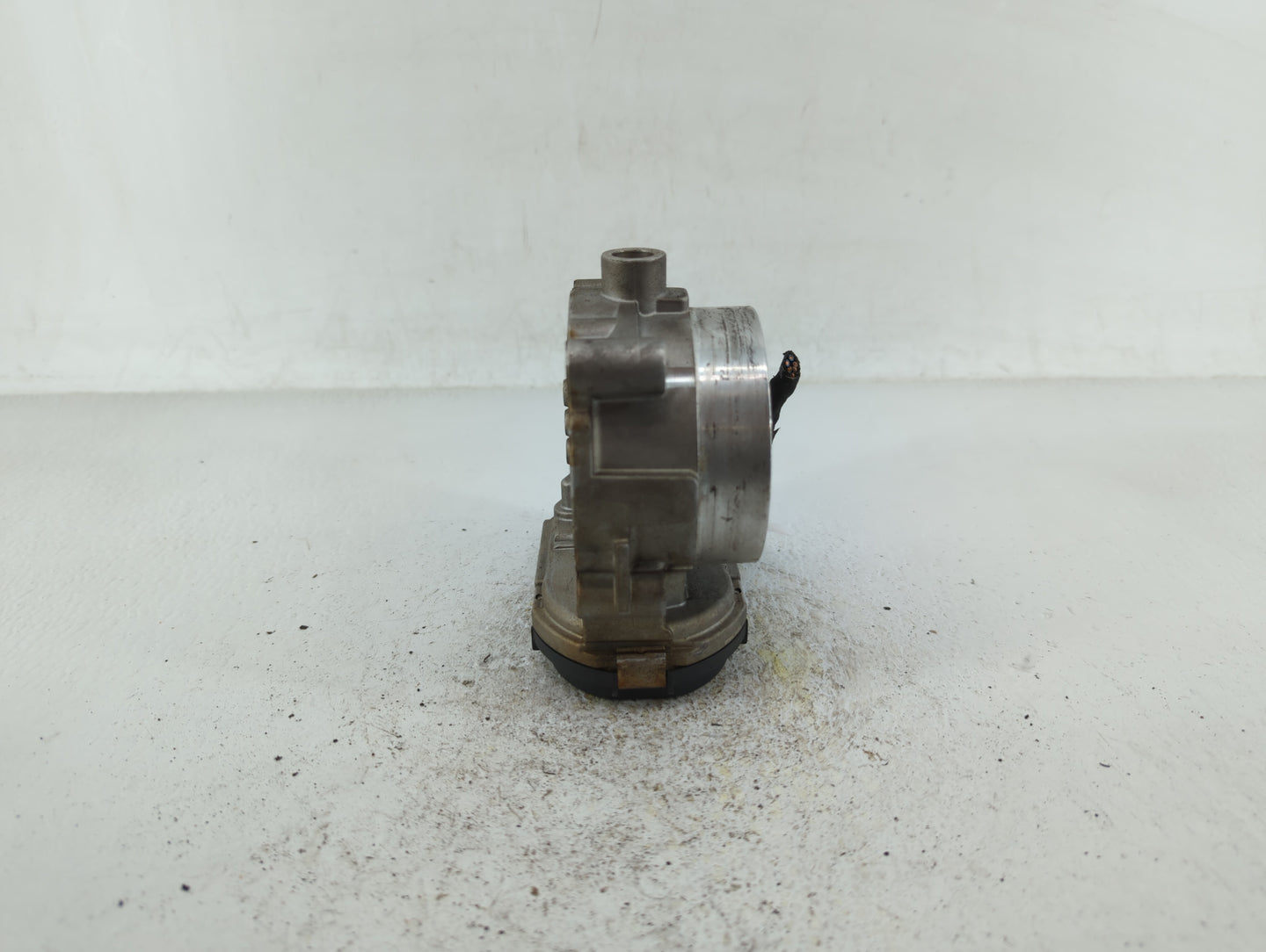 2011-2022 Jeep Grand Cherokee Throttle Body P/N:05184349AE 05184349AC Fits OEM Used Auto Parts - Oemusedautoparts1.com