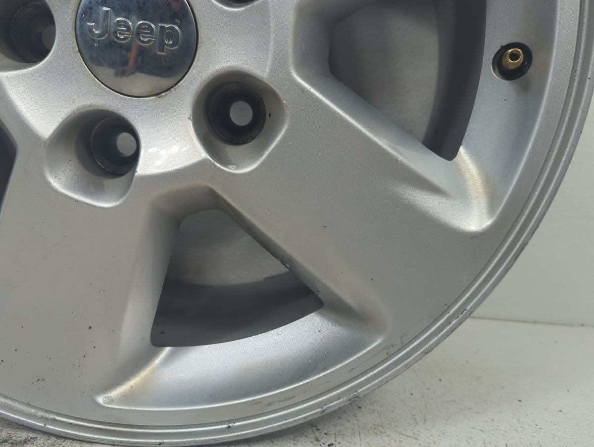 2011 Jeep Grand Cherokee Oem Wheel Rim 5015099 - Oemusedautoparts1.com