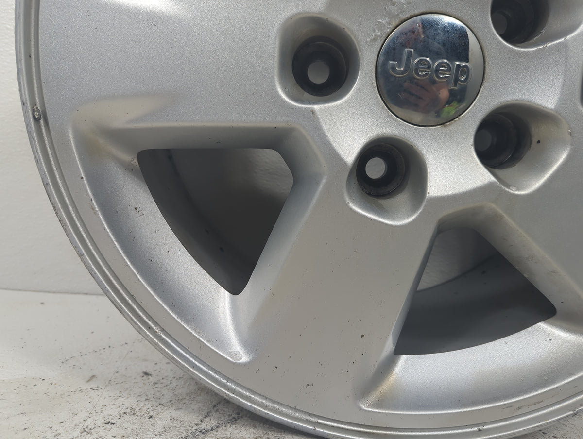 2011 Jeep Grand Cherokee Oem Wheel Rim 5015099 - Oemusedautoparts1.com