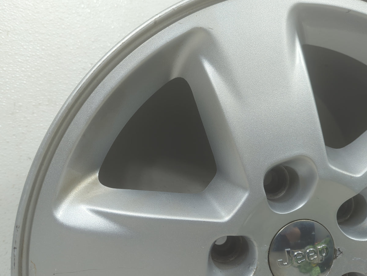 2011 Jeep Grand Cherokee Oem Wheel Rim 5015100 - Oemusedautoparts1.com