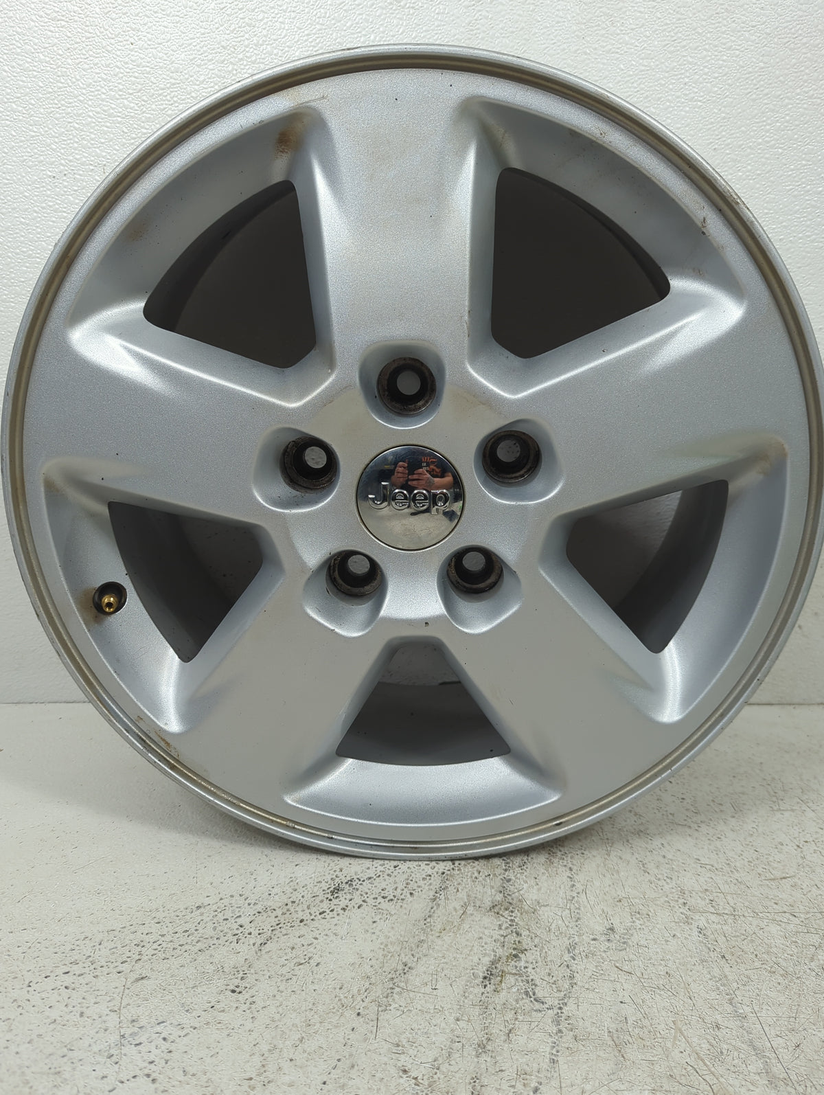 2011 Jeep Grand Cherokee Oem Wheel Rim 5015101 - Oemusedautoparts1.com
