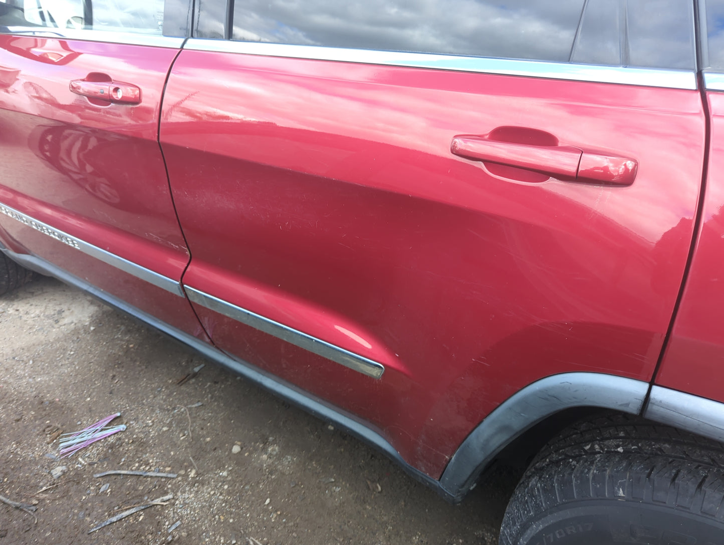 2011-2022 Jeep Grand Cherokee Driver Rear Door Oem 5015648 - Oemusedautoparts1.com