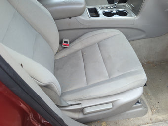 compare product 2011-2012 Jeep Grand Cherokee Passenger Front Seat Oem 5015661