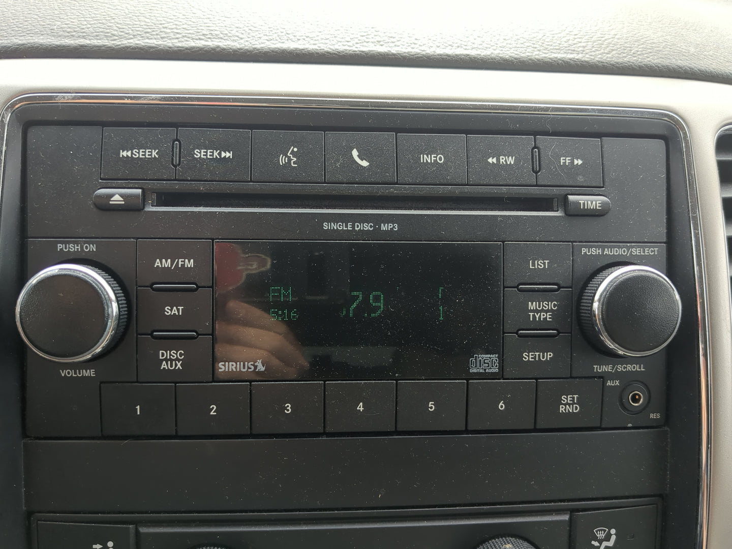 2011 Jeep Grand Cherokee Radio AM FM Cd Player Receiver Replacement Fits OEM Used Auto Parts - Oemusedautoparts1.com