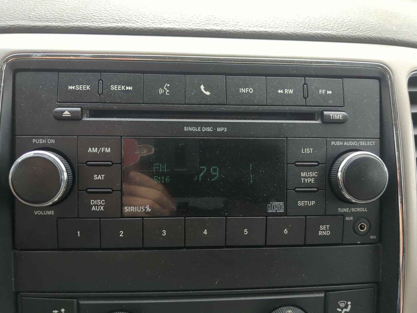 2011 Jeep Grand Cherokee Radio AM FM Cd Player Receiver Replacement Fits OEM Used Auto Parts - Oemusedautoparts1.com